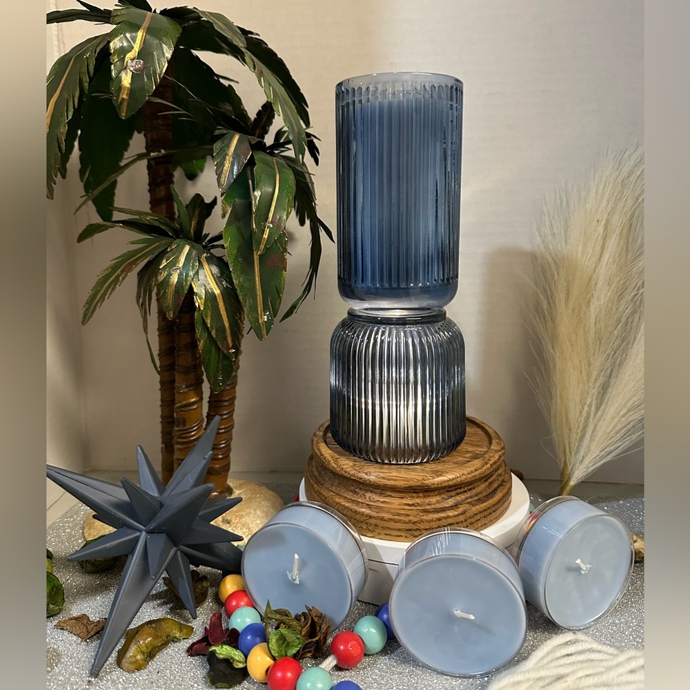 JAMAICAN TEAKWOOD, SCENT UNLEASHED LLC LUXURY HAND POURED SCENTED CANDKE